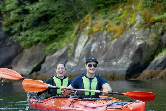 Fjord-kayaking-hardangerfjord-outdoor-norway-voss (1)