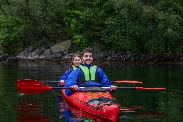 Fjord-kayaking-hardangerfjord-outdoor-norway-voss (4)