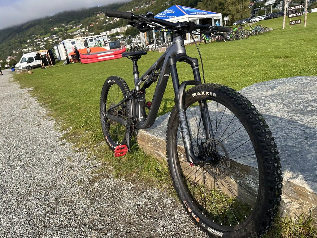 MTB - SUSPENSION TOTALE (1)