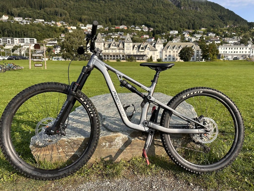 MTB - SUSPENSION TOTALE (2)