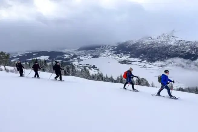 Sneeuwschoenen in Voss met Outdoor Noorwegen-8