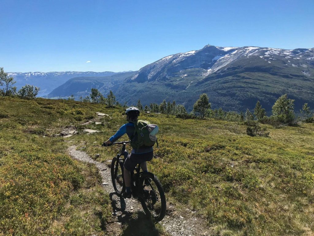 Mountain-Biking_The_Grand_Traverse_Outdoor-Norway-5-1024x768