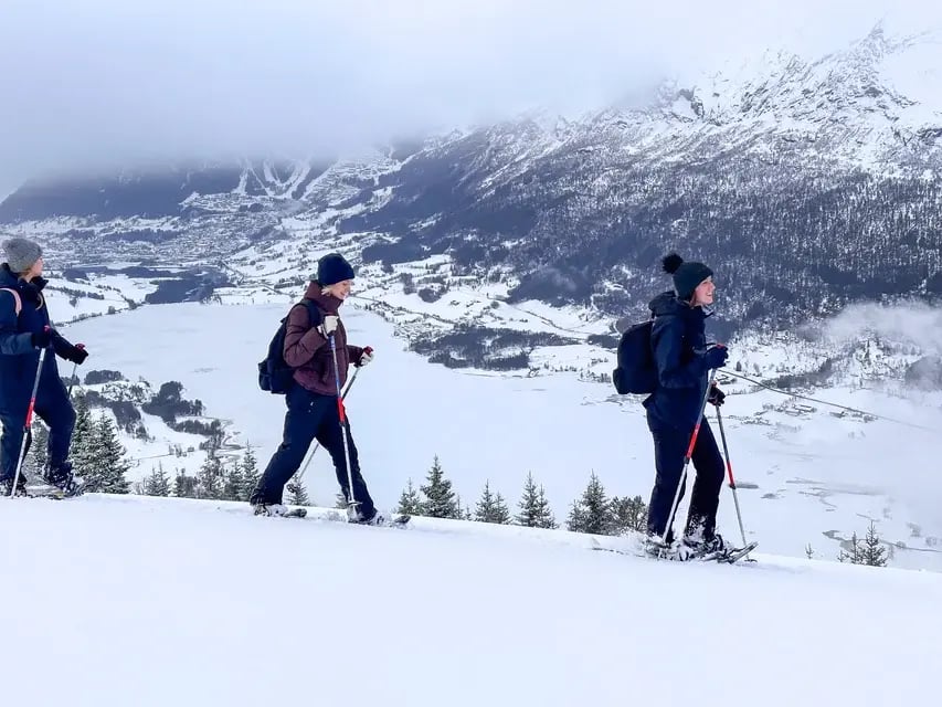 Snowshoes in Voss with Outdoor Norway-10